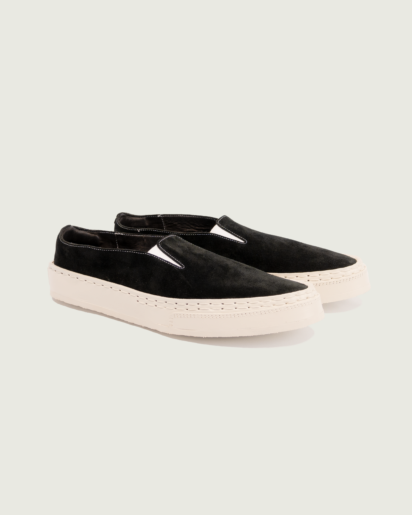slip-on suede black